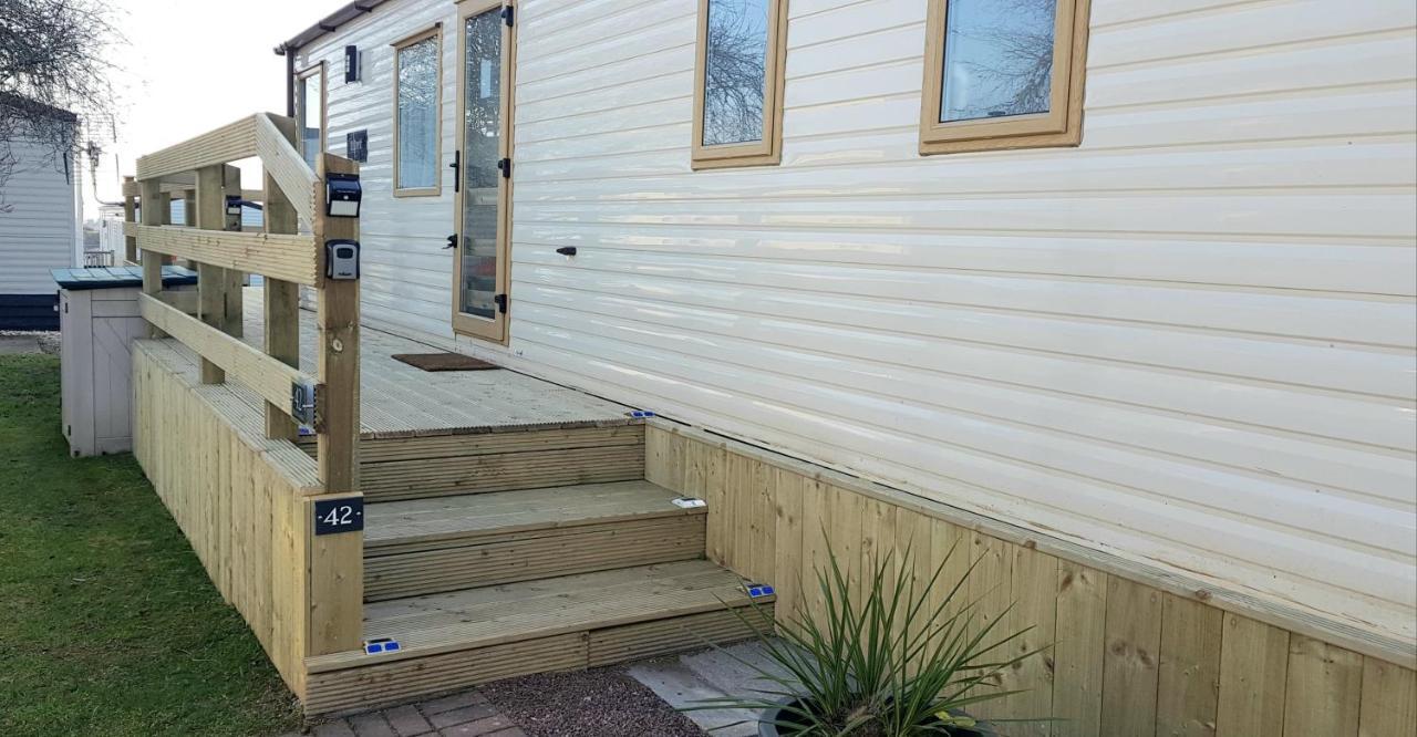 No42 Wild Goose Villa Dornoch Exterior photo